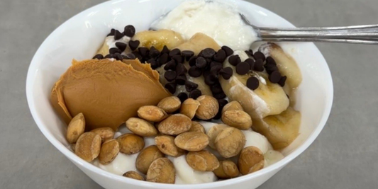 Sacha Inchi Yoghurt Bowl: A Simple Breakfast with the Perfect Crunch